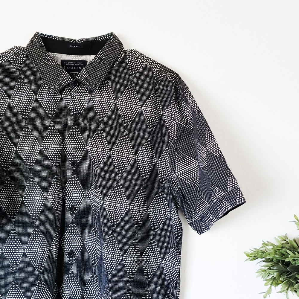 Guess Slim Fit Pattern Button Down Shirt